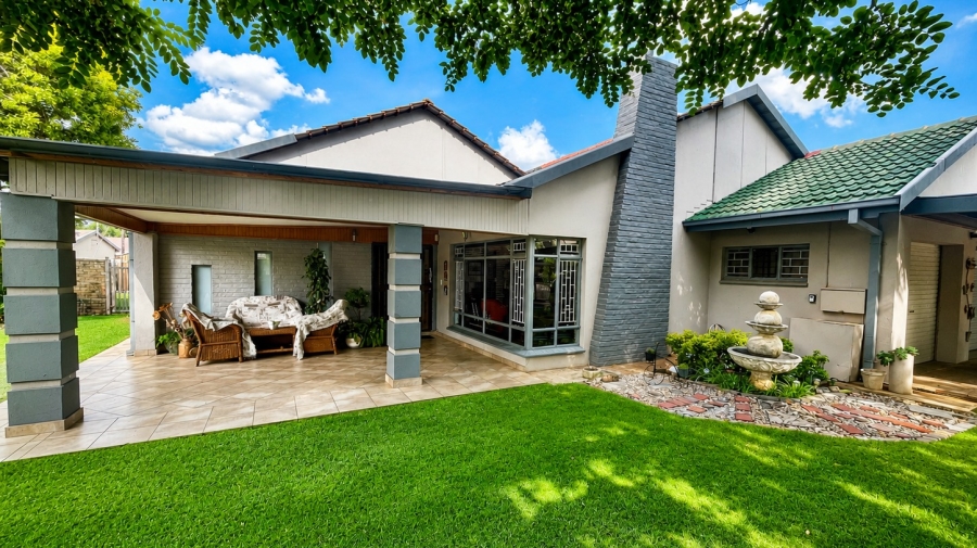 3 Bedroom Property for Sale in Flamwood North West